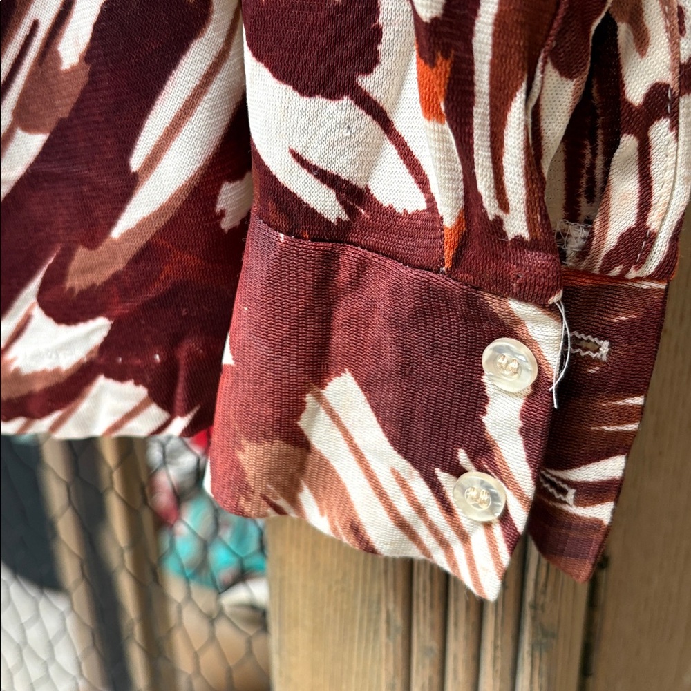 Vintage 1970's Lady Arrow Abstract Print Long Sleeve Button Up Shirt - Picture 11 of 15